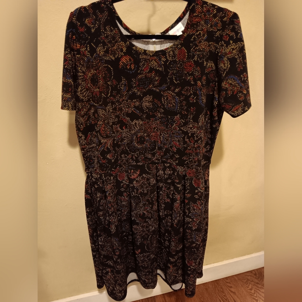 Lularoe Ameile Dress Black "Pixelized" Paisley